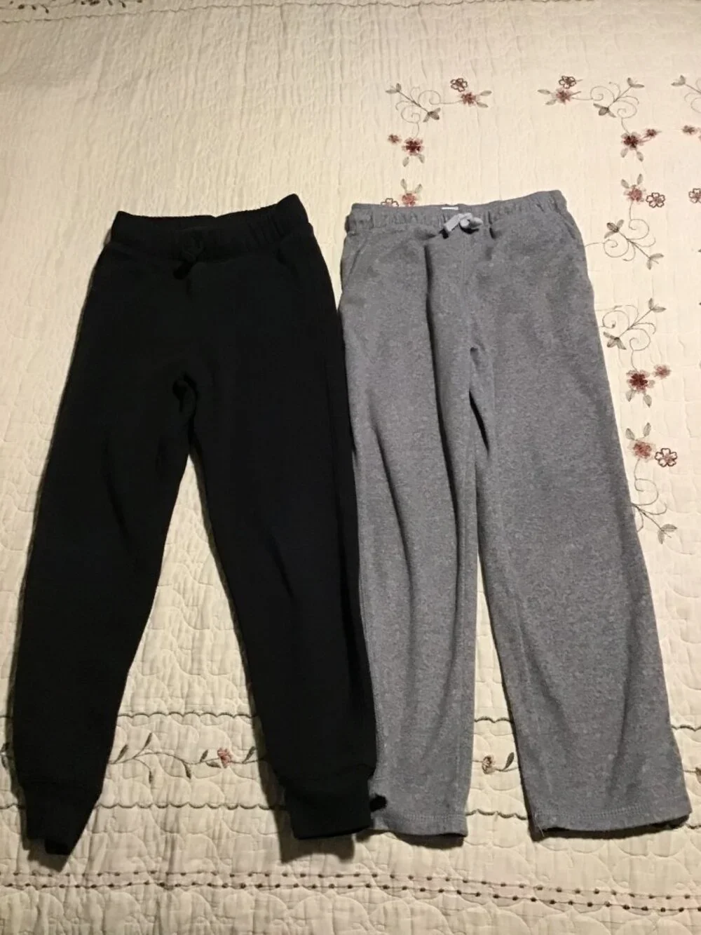 Two Pairs of Boy's Fleece Sweatpants Size 7/7Slim--Carter's & Jumping Beans